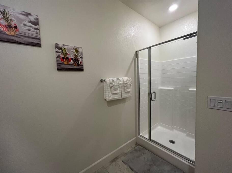 Brand-New, Beautiful & Stylish Home In Sacramento! 外观 照片